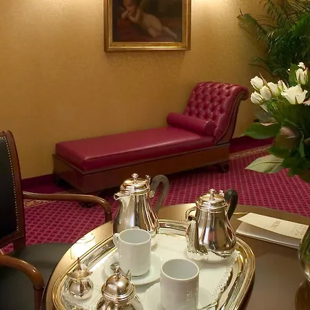 Maxim Peschiera Borromeo