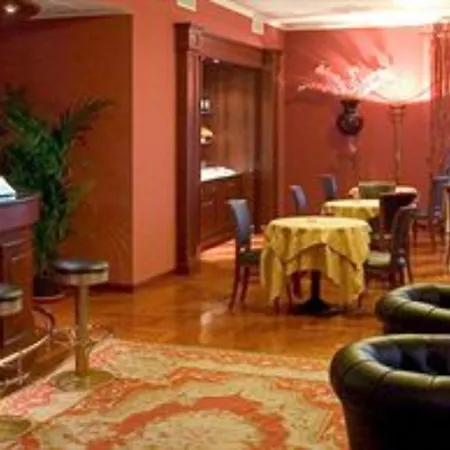 Hotel Maxim Peschiera Borromeo