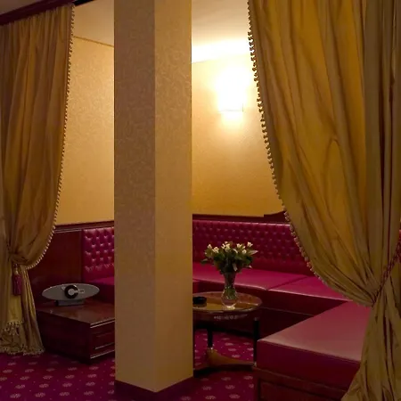 Hotel Maxim