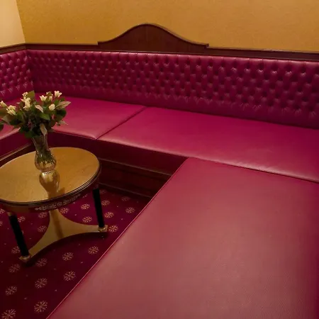 Hotel Maxim Peschiera Borromeo