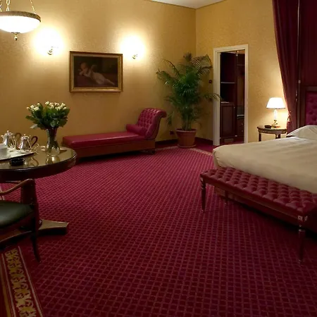Hotel Maxim 4*